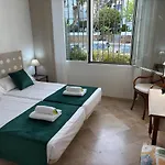 Evans Realty Bv A Pie De Playa & Piscina & Terraza Lejlighed Estepona