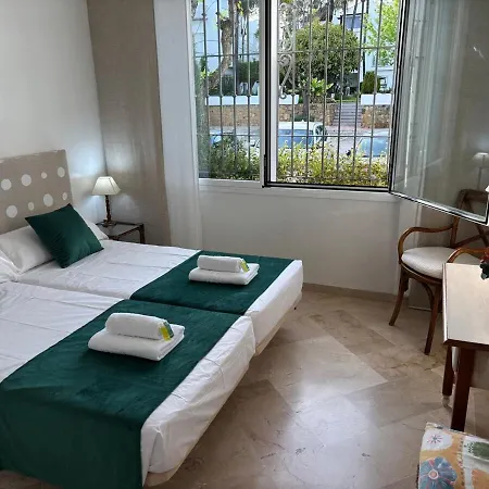 Evans Realty Bv A Pie De Playa & Piscina & Terraza Apartment Estepona